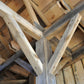 Ein Holzpfahl